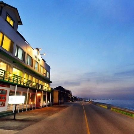 Handul Pension Gangneung Luaran gambar